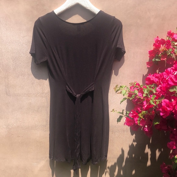 Forever 21 Black a-line skater dress - Picture 4 of 4